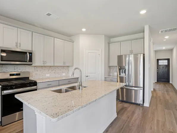 2125 Dunbar Dr, Sherman, TX 75092