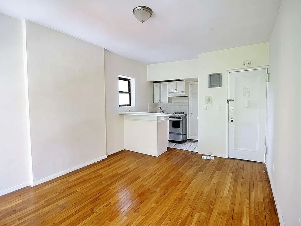 2nd image of 354 E 81st St APT 2D