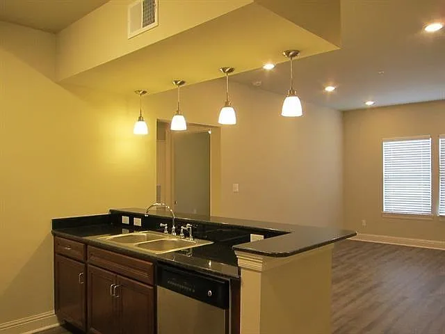 2725 Independence St #105 — Photo 5