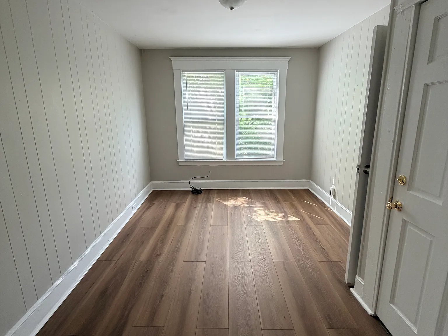 21 Sheffield Ave — Photo 3
