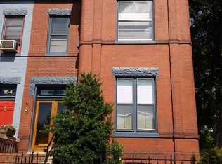 156 13th St SE #1, Washington, DC 20003