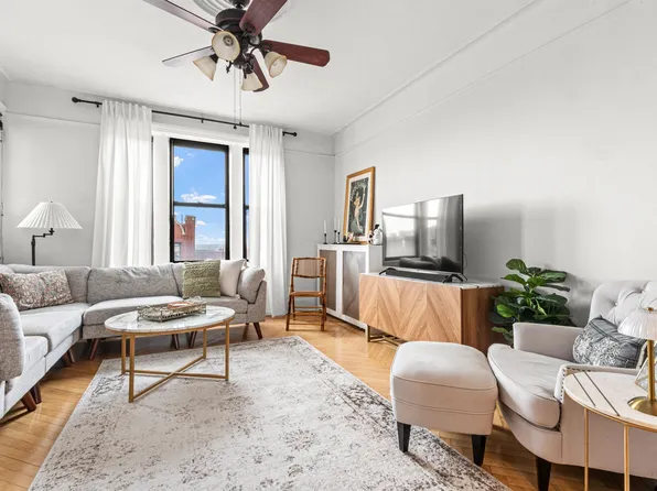 2672 John F Kennedy Boulevard image 1 of 14