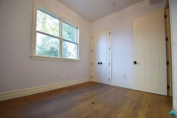 Rented by EXR | media 60