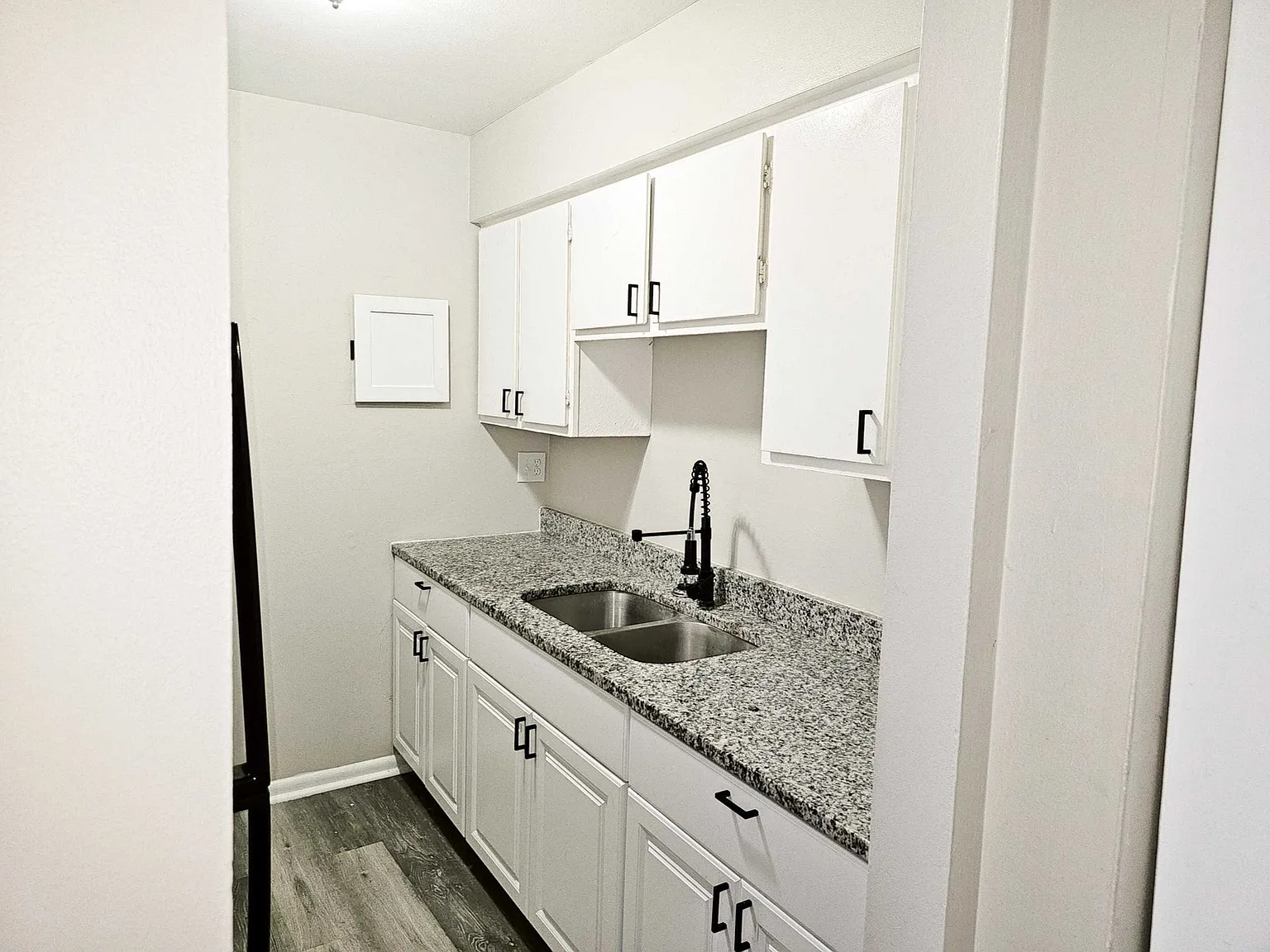 Avery Apartments — Photo 1