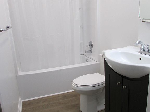 2nd image of 102 High St