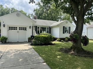 5126 Longton Rd, Lyndhurst, OH 44124