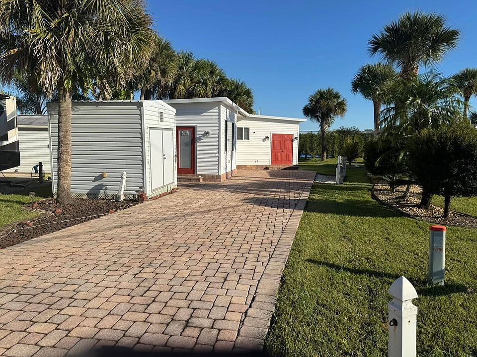 1st image of 152 Plantation Dr