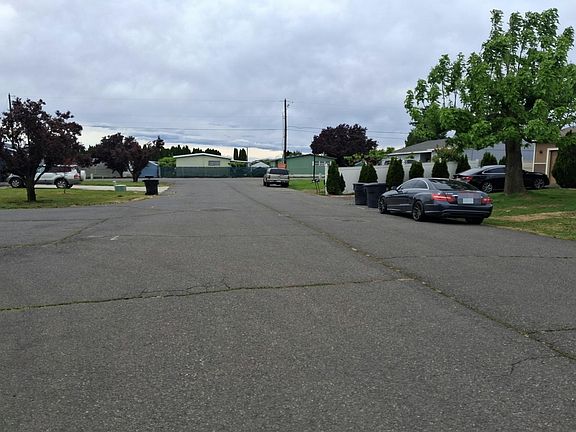 5th image of 1005 Merlot St