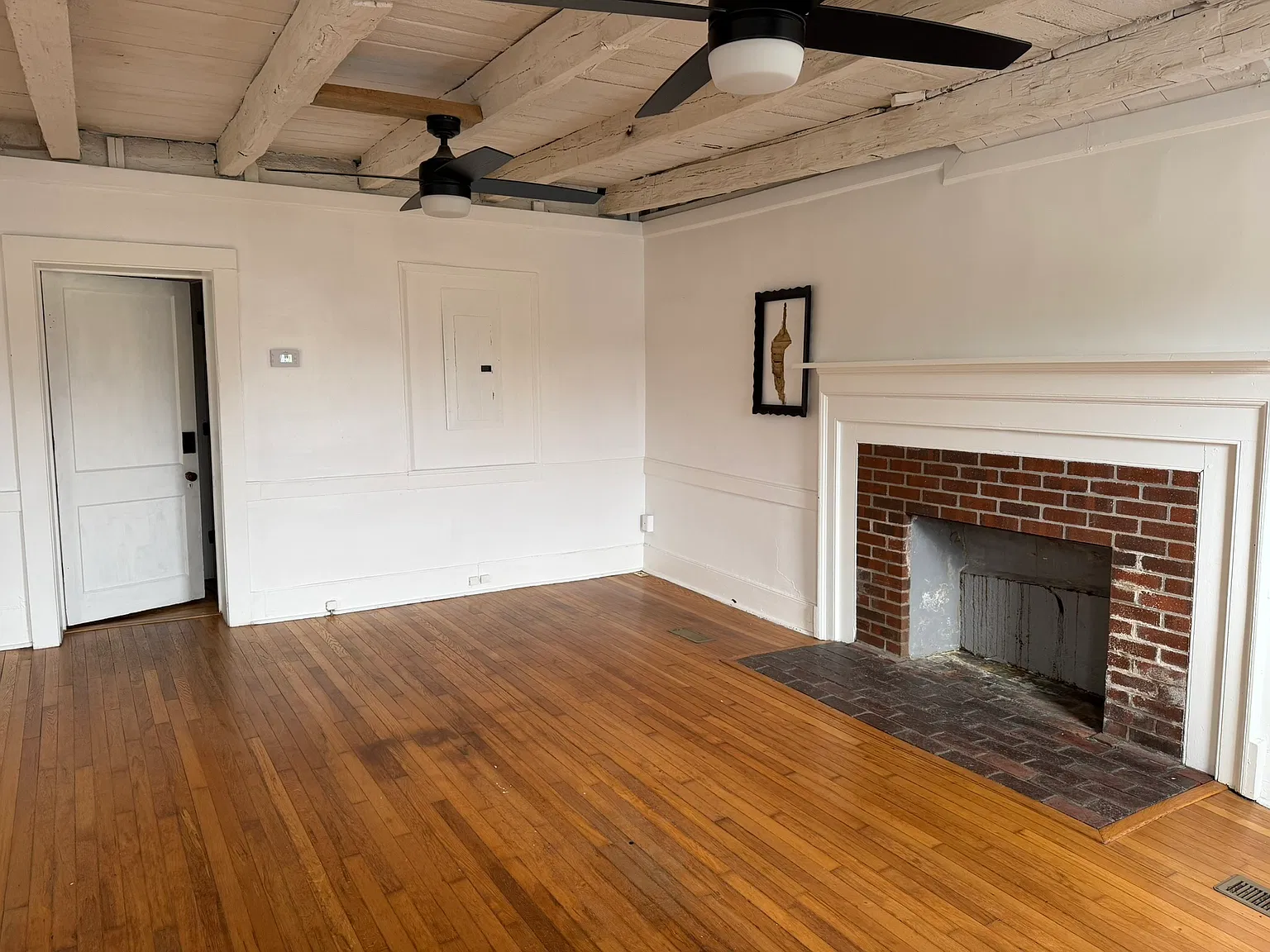 3 bed, 2208 sqft, $1,850 — Photo 3
