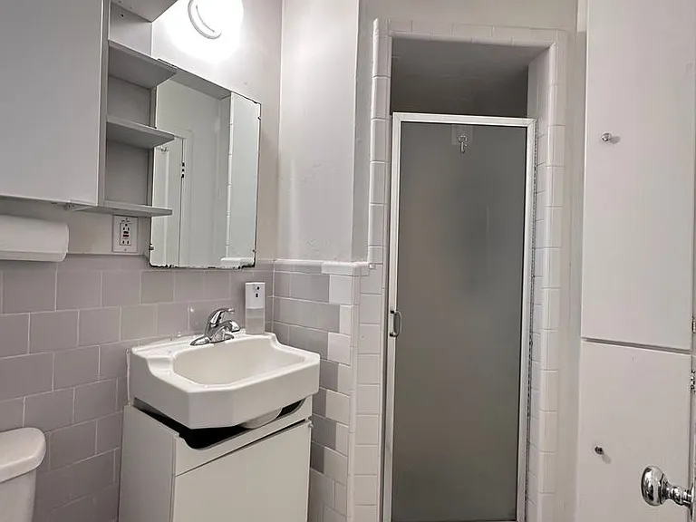 610 William St #A — Photo 11