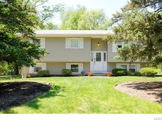 5 Thomsen Dr, Airmont, NY 10952