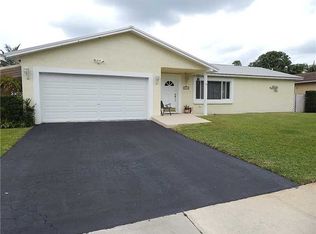 11553 SW 57th St, Cooper City, FL 33330