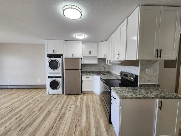 352 Schraffts Dr, Waterbury, CT 06705