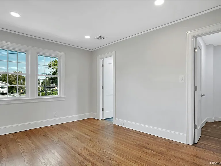 92 Hillside Ave — Photo 15