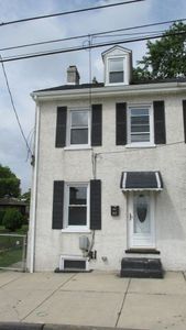 212 South St, Phoenixville, PA, 19460