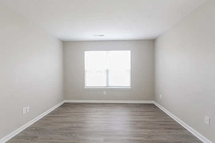 224 Rolling Ridge Dr — Photo 4