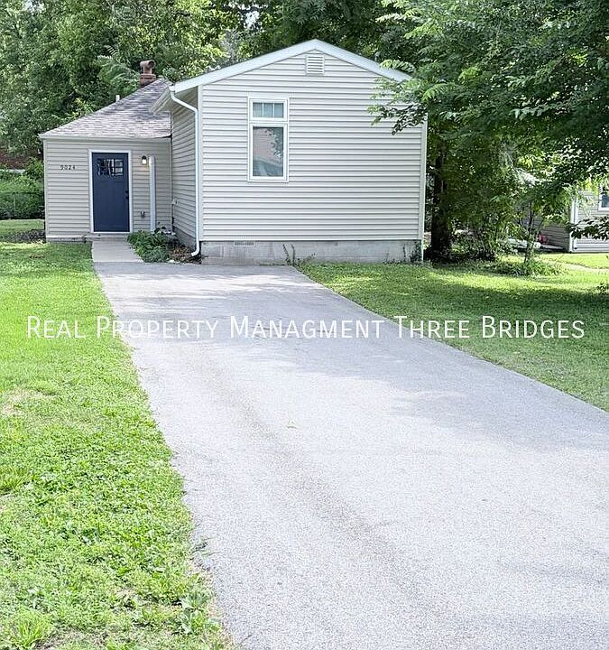 1st image of 9024 Forest Ave