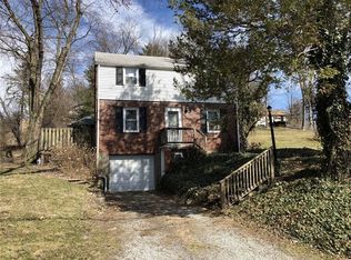 103 Pickwick Dr, Bethel Park, PA 15102
