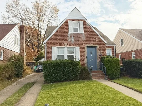 18906 121st Avenue, Saint Albans, NY 11412