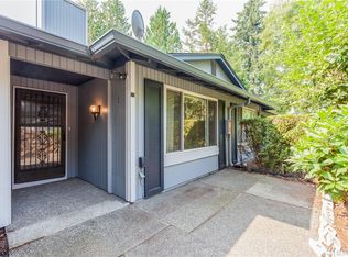 500 S 321st St APT 2A, Federal Way, WA 98003