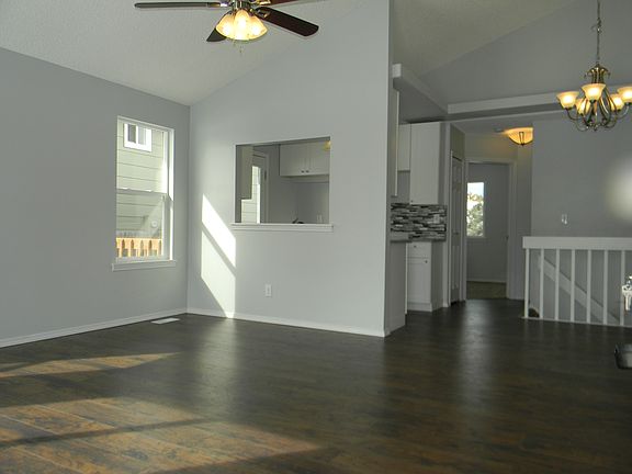 3rd image of 8290 Candon Dr