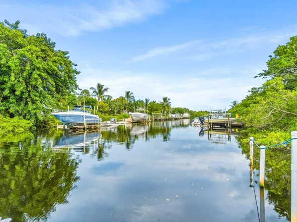 751 Hummingbird Way #6, North Palm Beach, FL 33408