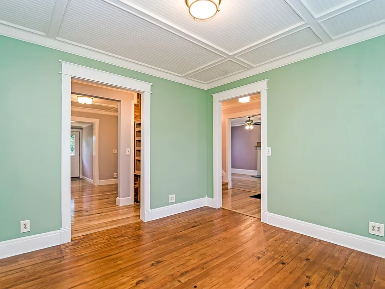 205 W Main St — Photo 9