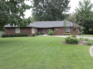 2166 S Bruce Ct, Springfield, MO 65804