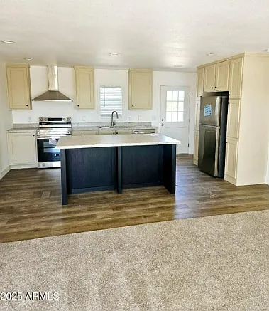 4 bed, 1580 sqft, $2,200 — Photo 3