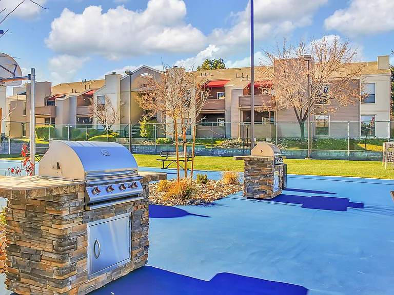 The Lodge at McCarran Ranch Apartment Homes — Photo 22