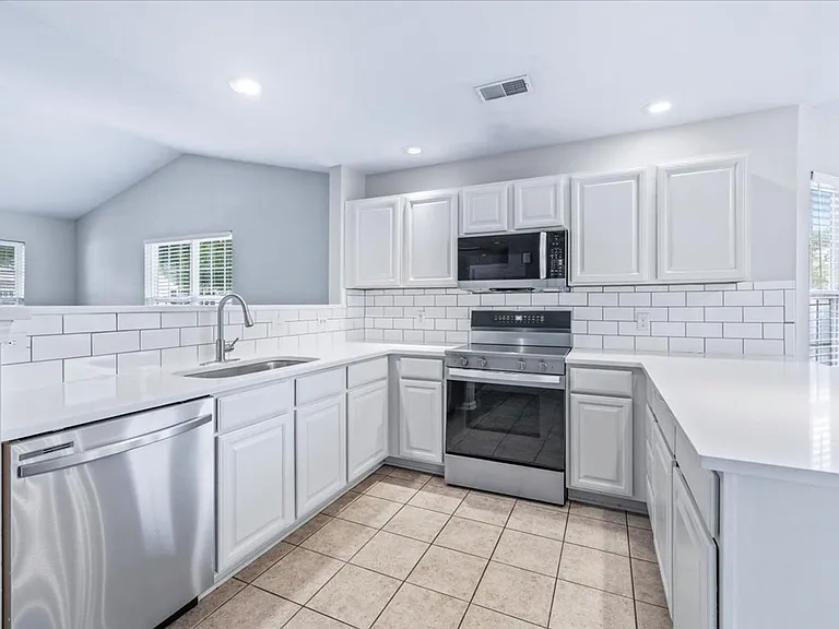205 Sonata Cir — Photo 7