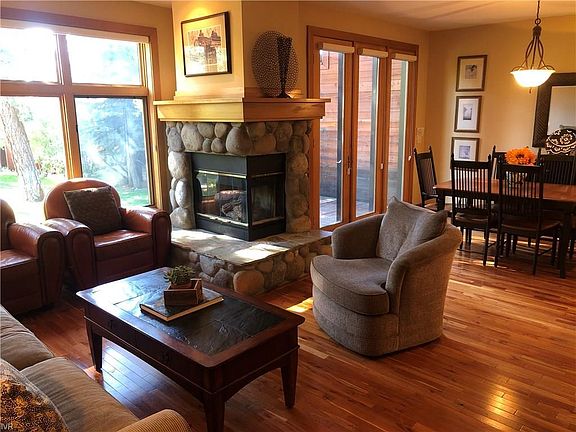 3rd image of 929 Northwood Blvd #105