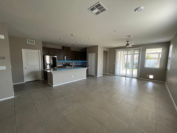Kitchen and Greatroom/ Open Floor Plan