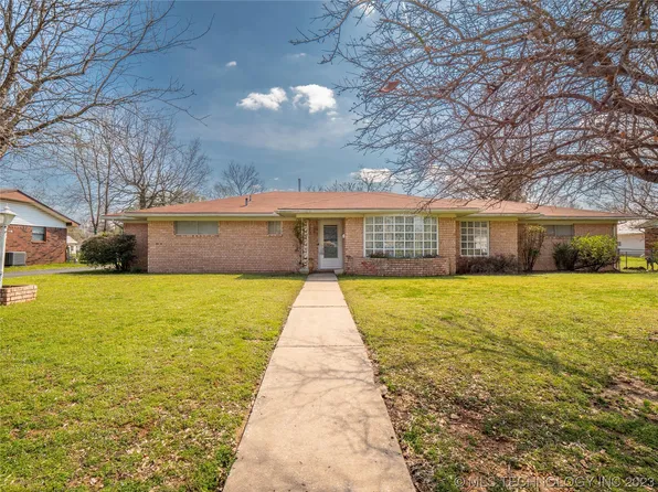 210 E Crisler Ave, McAlester, OK 74501