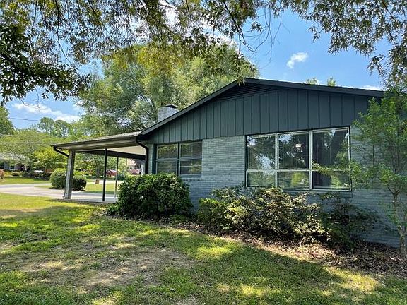 4th image of 308 Brookview Cir