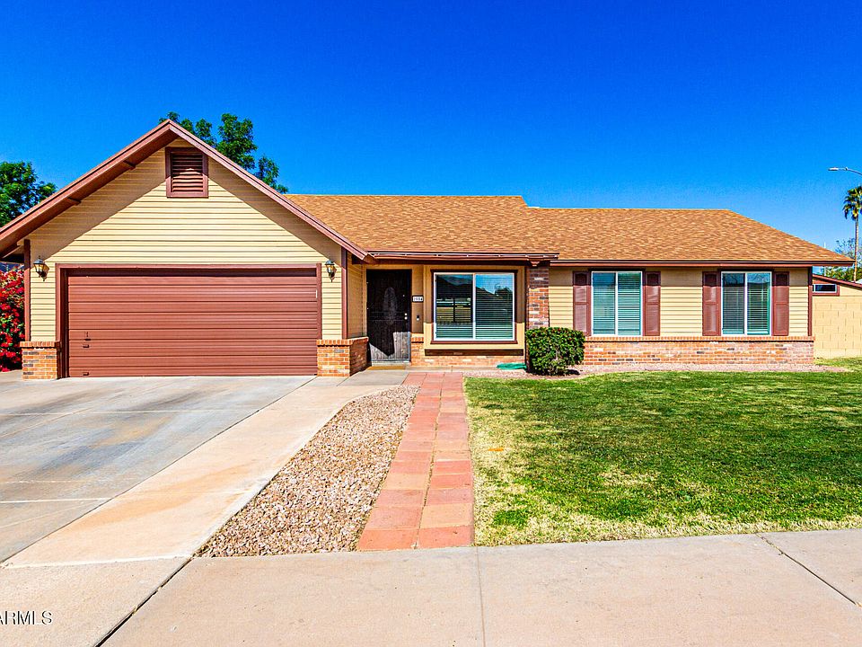 1st image of 2554 E CATALINA Avenue