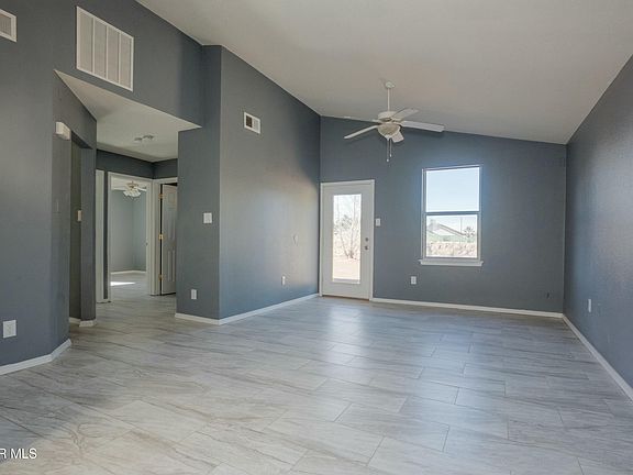 2nd image of 3421 Waterside Dr