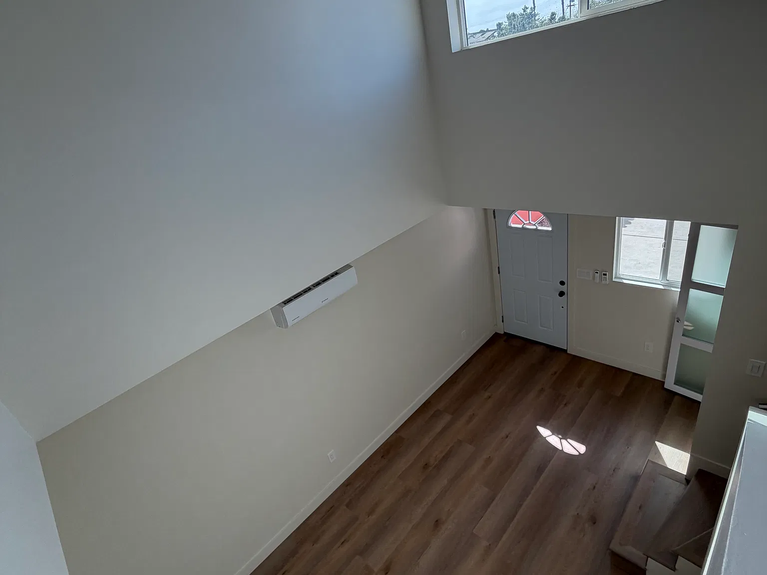 1 bed, 530 sqft, $2,400 — Photo 3