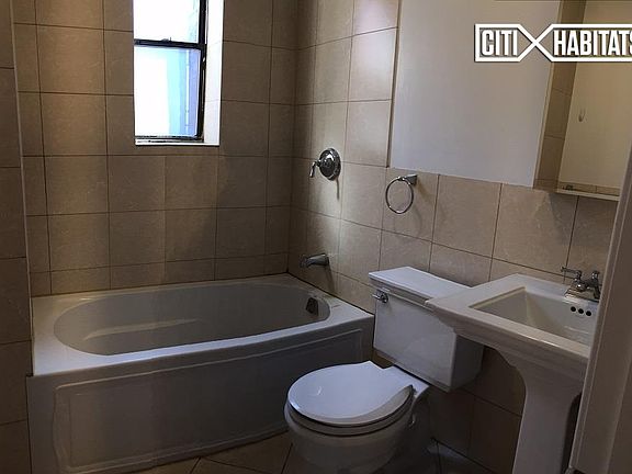 5th image of 226 Atlantic Ave APT 4R
