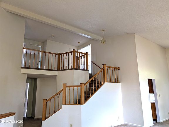 3rd image of 1671 Glen Oaks Dr