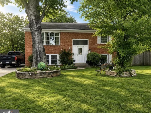 13604 Bentree Ct, Chantilly, VA 20151