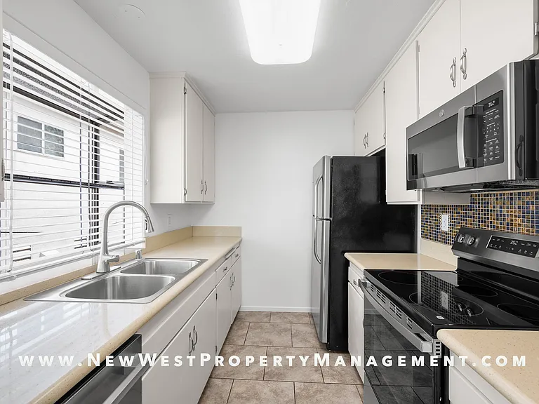 3841 Basilone St #4 — Photo 15
