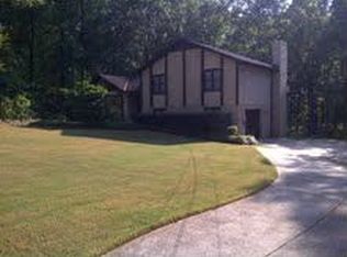 2450 Edwards Dr, Bessemer, AL 35022