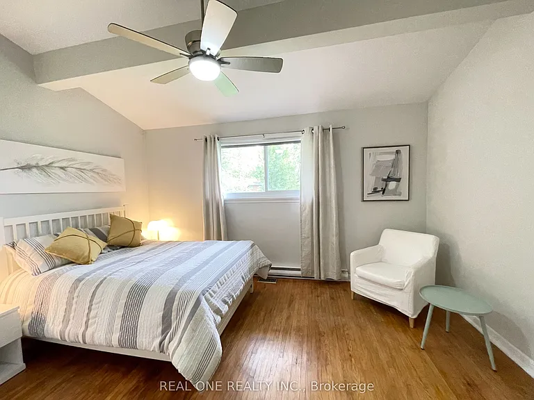 290 Westcourt Pl — Photo 16
