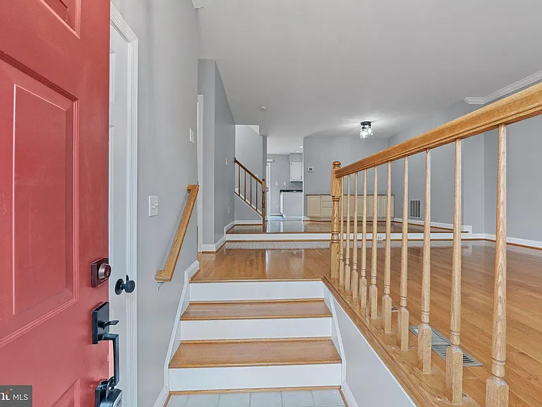 6804 Signature Cir — Photo 3