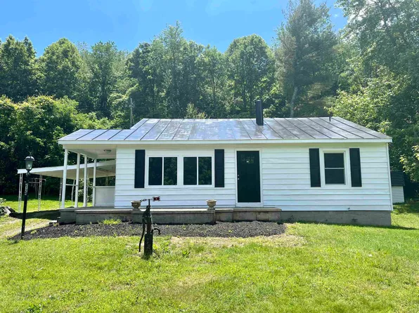 2124 Wert Faulkner Hwy, Glasgow, VA 24555