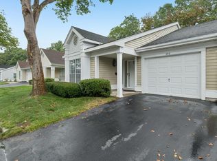 293 Glen Dr, Ridge, NY 11961