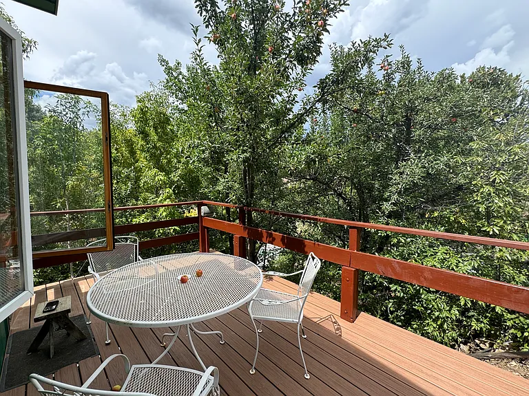 1712 Canyon Rd #B — Photo 9