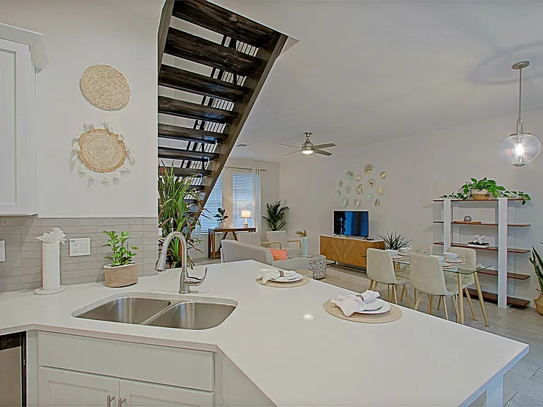 Luxana Apartments — Photo 59