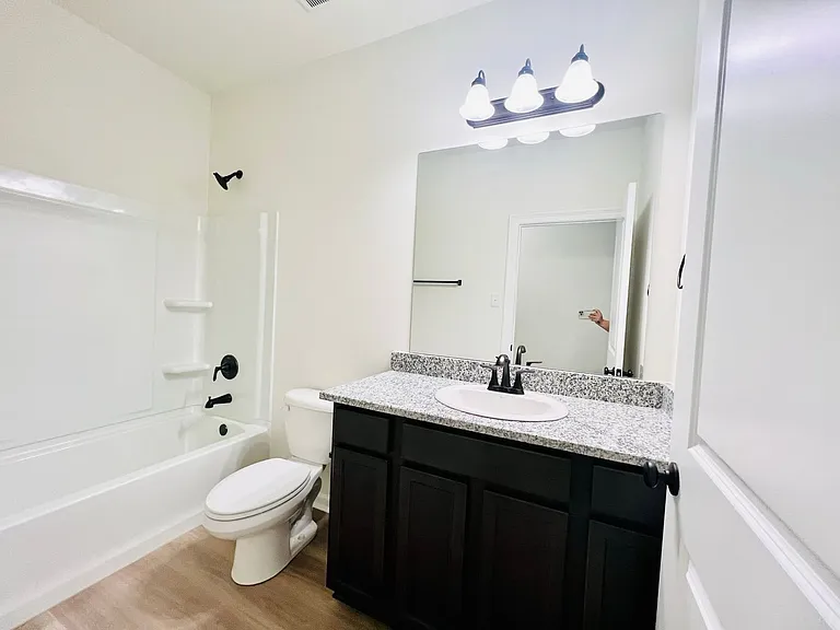 204 Vagabond Way — Photo 12